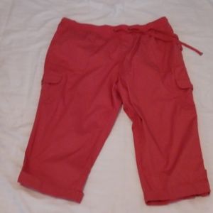 Burnt orange capries